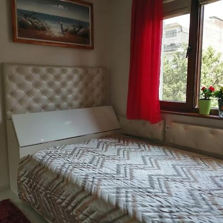 Apartament Peyo Yavorov Burgas Stad Buitenkant foto