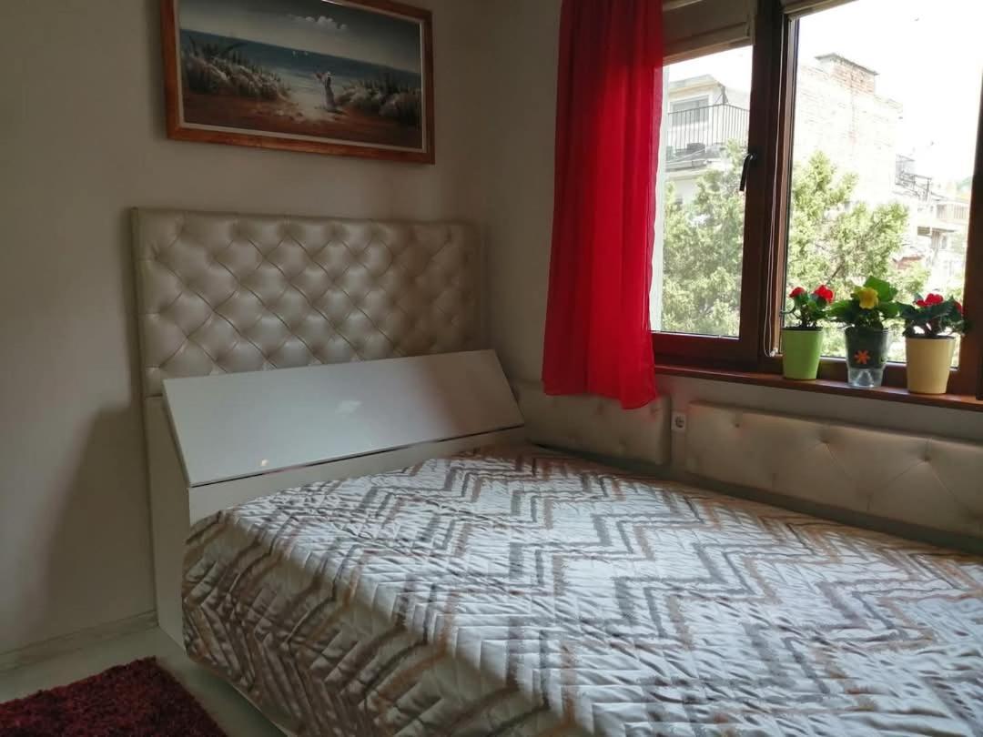 Apartament Peyo Yavorov Burgas Stad Buitenkant foto